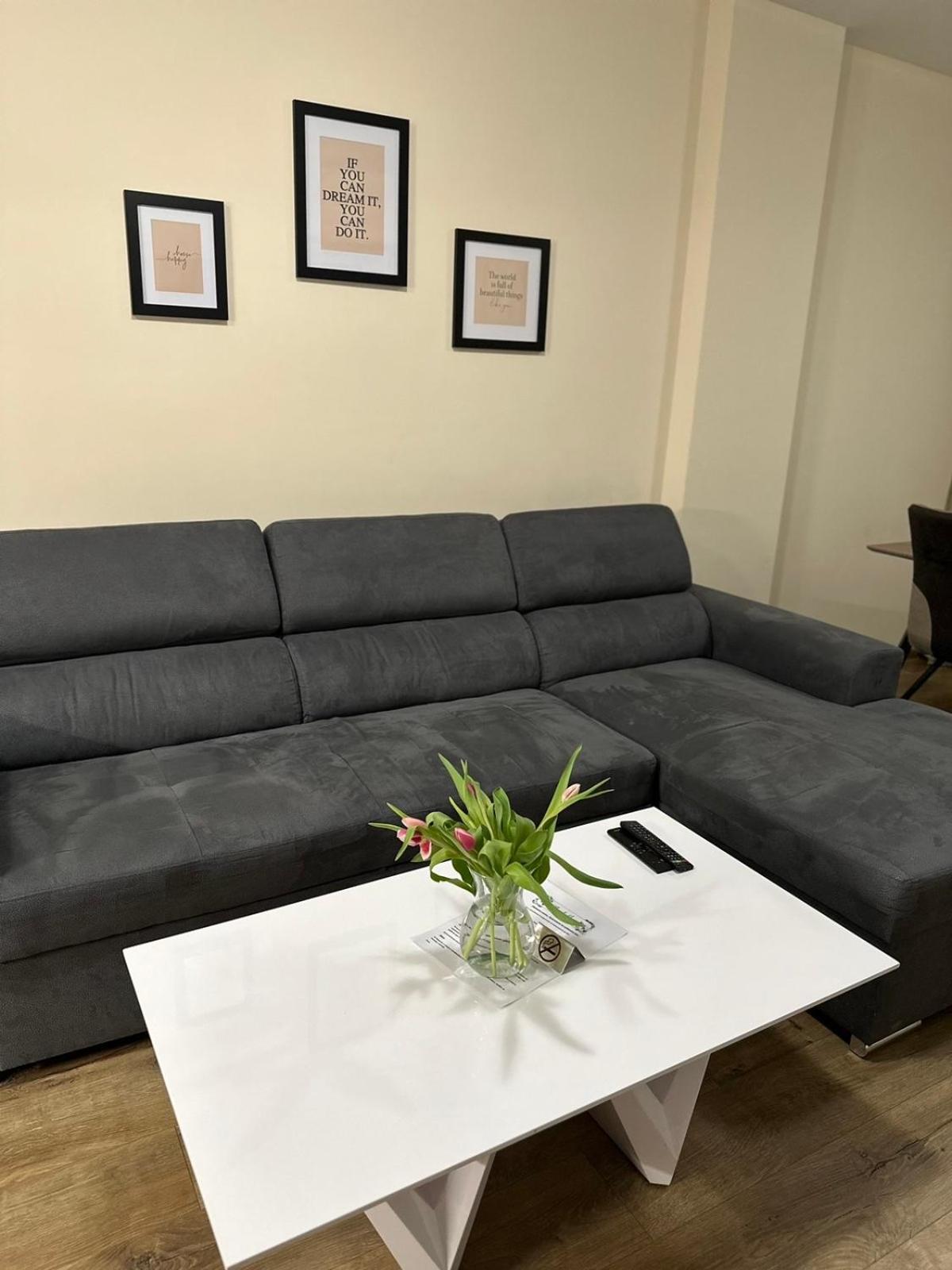 Center Elegant Living * София